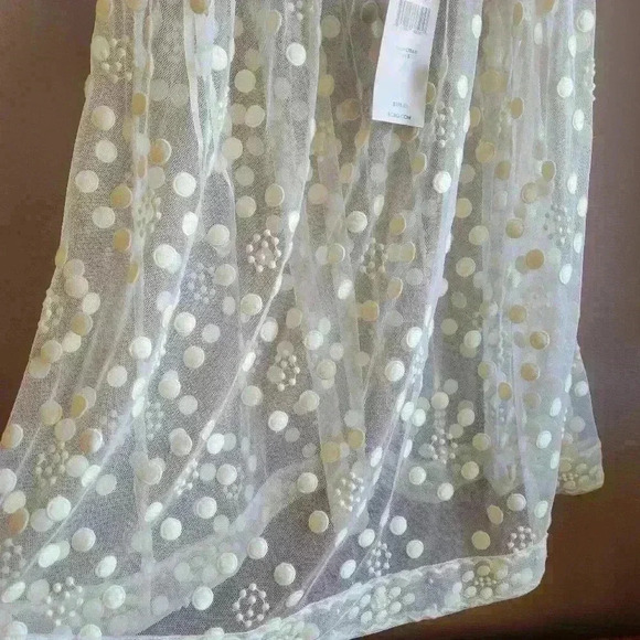 BRAND NEW BCBG Women's Sheer Lace Camisole Small Cream Adjustable Stretchy Fresh - Picture 3 of 12